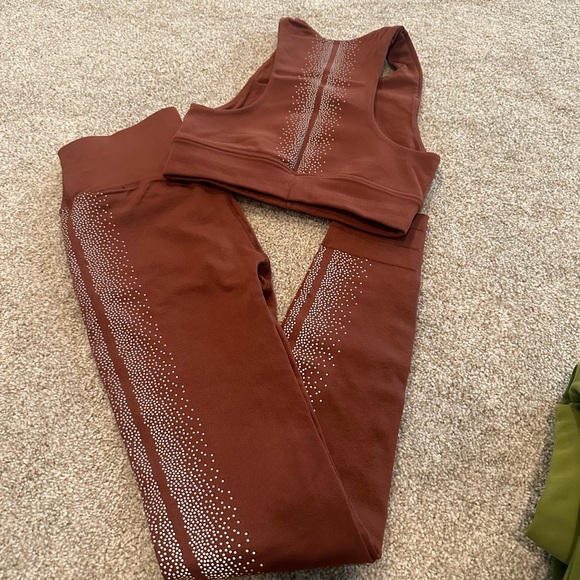 Fabletics set - Picture 2 of 2